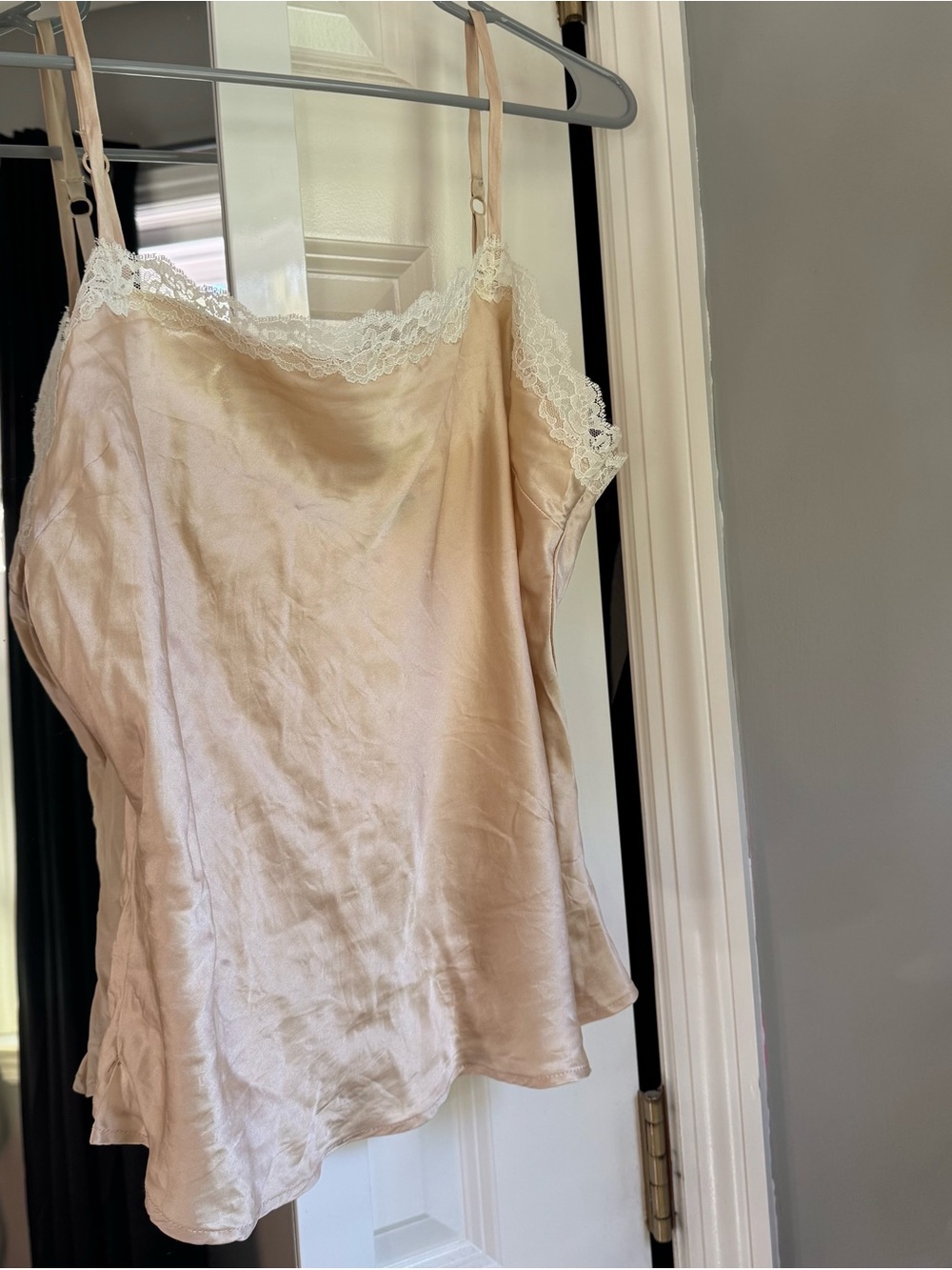Mossimo Women 100% Silk Camisole Beige Vintage Y2K Romantic Coquette Ballet